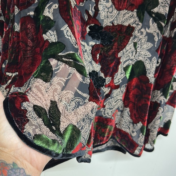 Vintage Aris A Burnout Top Asian Style-Mandarin Collar and Velvet Frog Fasteners - Picture 3 of 14